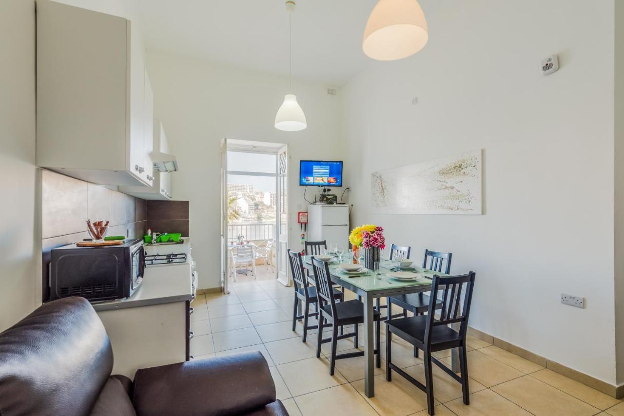 Blue Harbour 2 Bedroom Seafront Apartments With Large Terrace With Spectacular Sea Views - By Getawaysmalta 세인트폴스베이 외부 사진